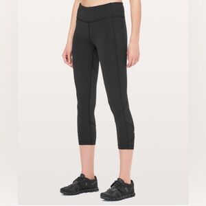 Lululemon Pace Rival Crop Full-On Luxtreme 22" Black Size 4 Run Mesh Pockets